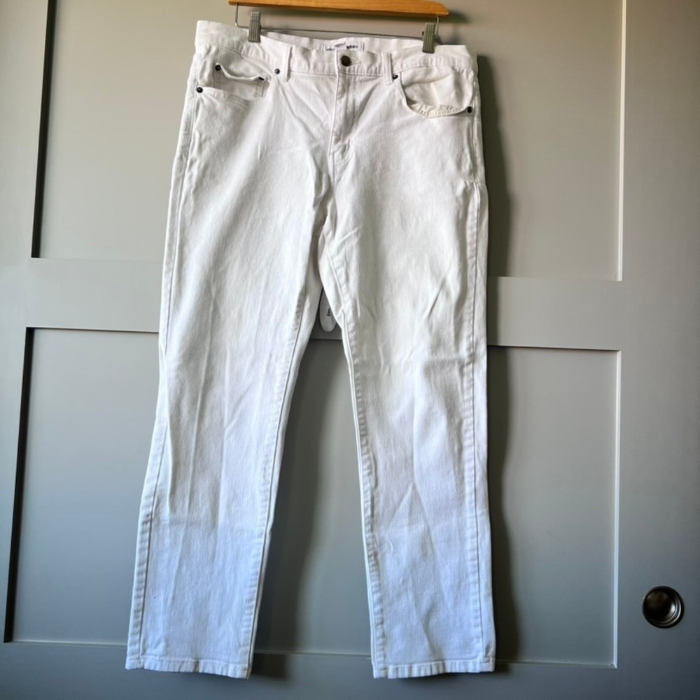Amazon Essentials Straight Leg Jeans Women 36W‎ x 30L White Denim High Rise